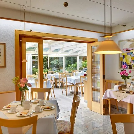 Hotell Gasthaus Zum Kreuz