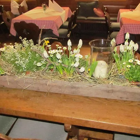 Gasthaus Zum Kreuz Hotell 3*