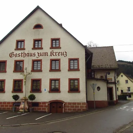 Gasthaus Zum Kreuz 3*