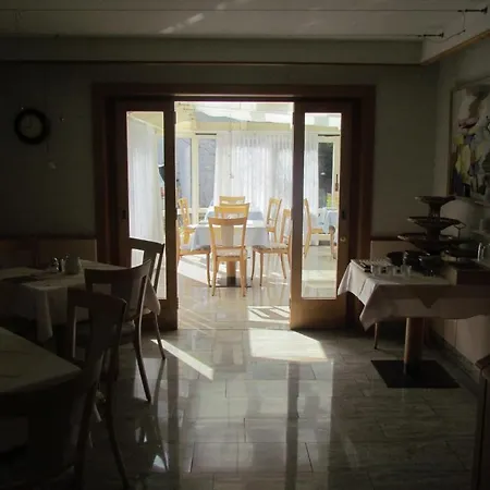 Hotel Gasthaus Zum Kreuz Friburgo em Brisgóvia