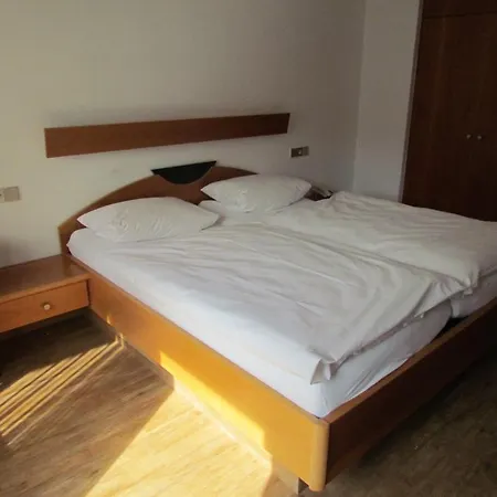 Hotell Gasthaus Zum Kreuz