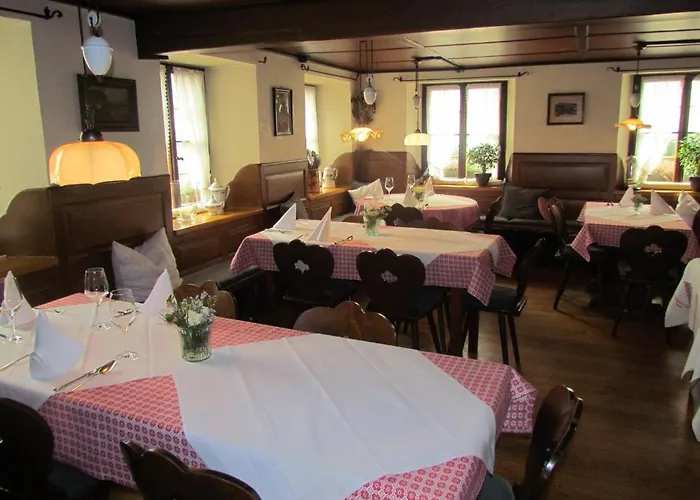 Gasthaus Zum Kreuz Hotel 3*